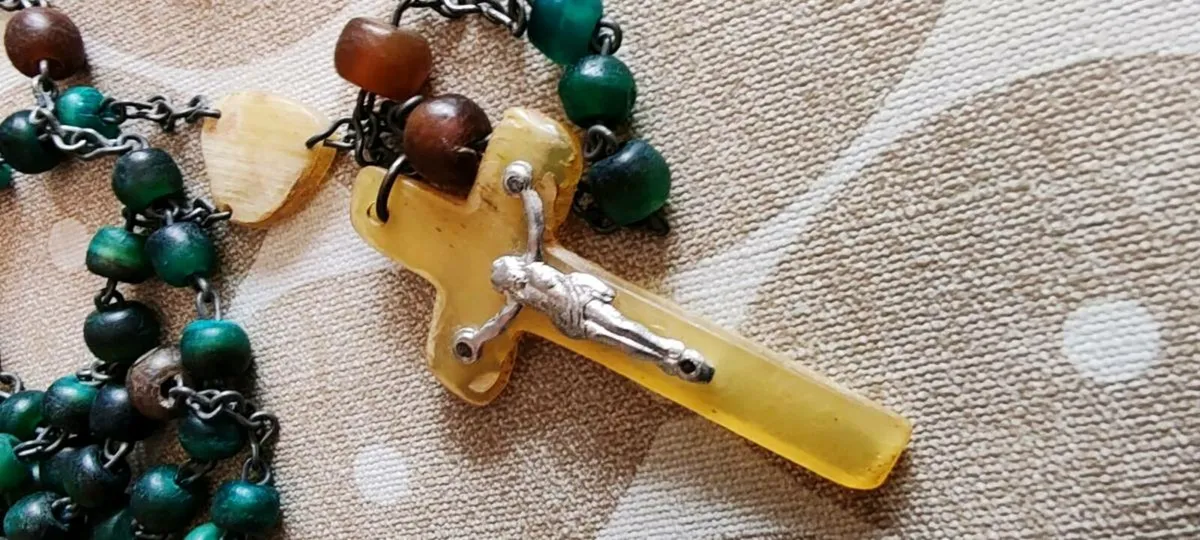 2 vintage Rosary beads - Image 3