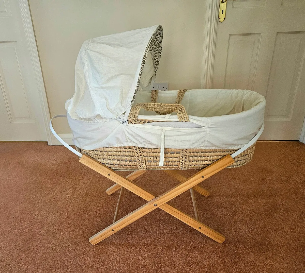 Baby Mosses bed - Image 1