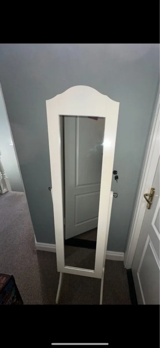 Jewellery Mirror Cabinet - Image 1