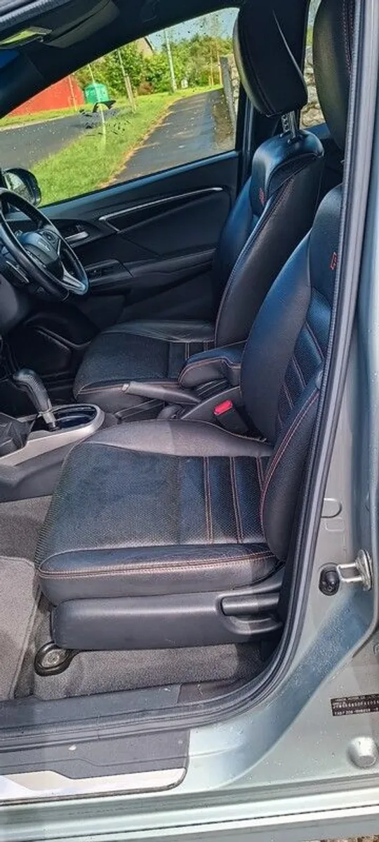 2015 Honda Jazz  RS - Image 3