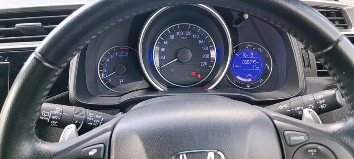2015 Honda Jazz  RS - Image 4