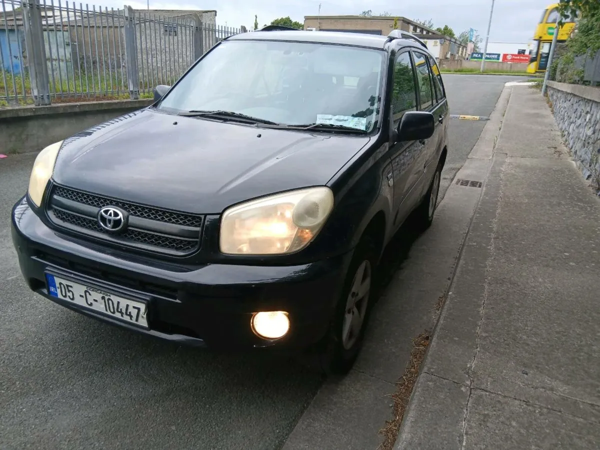 Toyota RAV 4 SUV petrol AIR CONDITIONING - Image 3