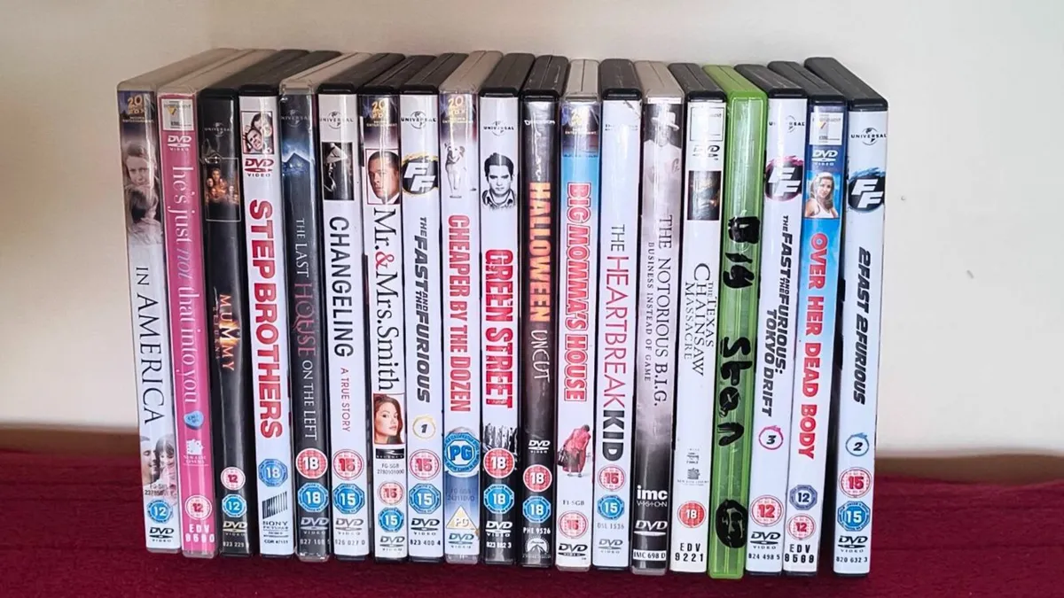 19 DVD + 6 dvd  excellent condition original box - Image 1