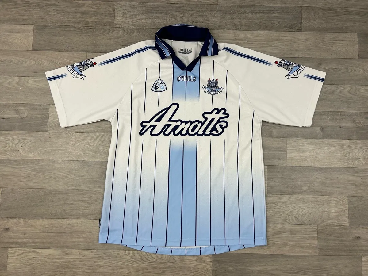 Vintage 2004 Oneills Dublin Dubs Gaa Goalie Jersey - Image 1