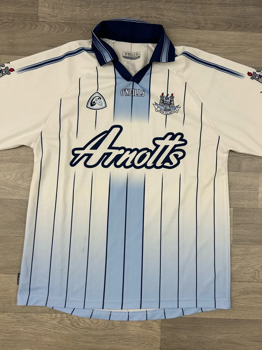 Vintage 2004 Oneills Dublin Dubs Gaa Goalie Jersey - Image 2