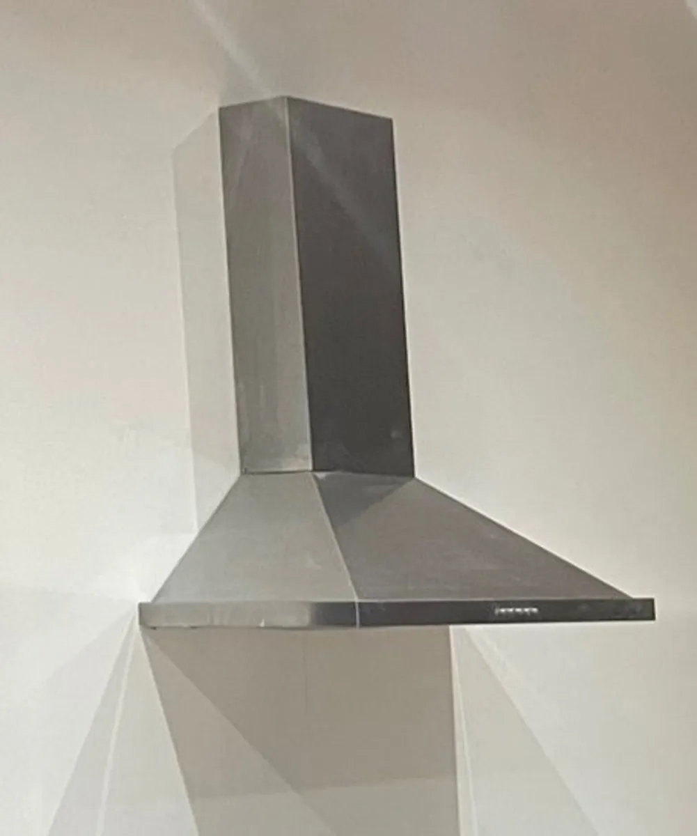 Cooker extractor fan