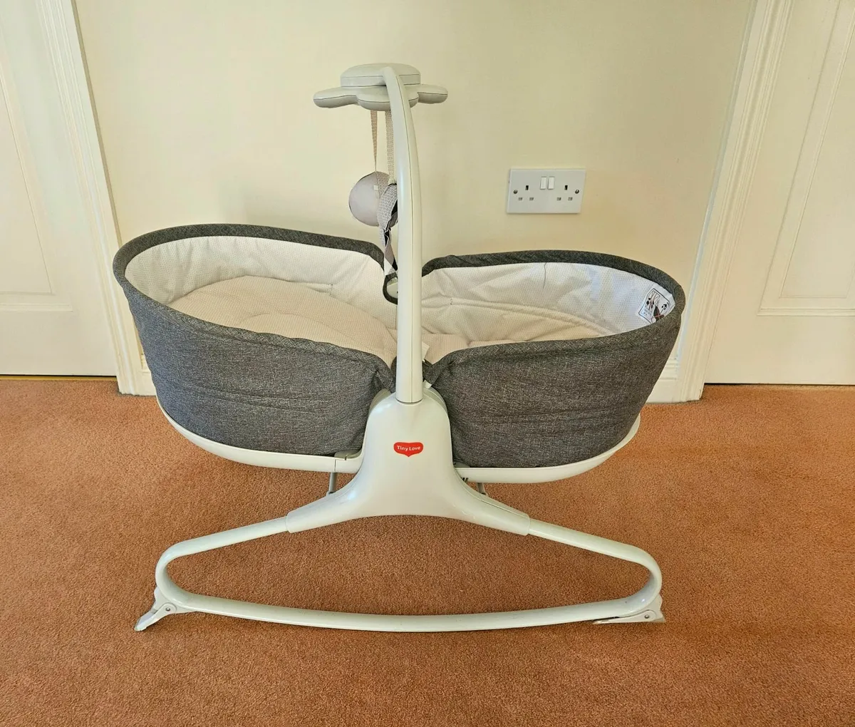 Baby rocker and napper - Image 3