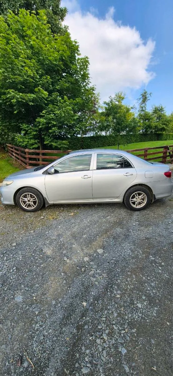 Toyota Corolla - Image 2