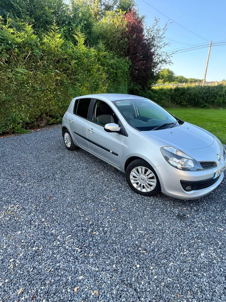 Renault  clio - Image 2