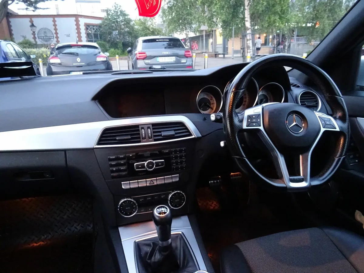 Mercedes-Benz C-Class 2013 AMG pack full spec. - Image 4