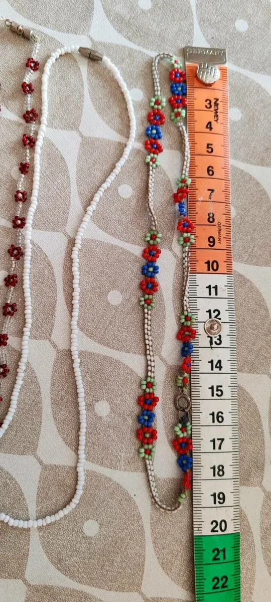 6 vintage beaded necklaces - Image 3