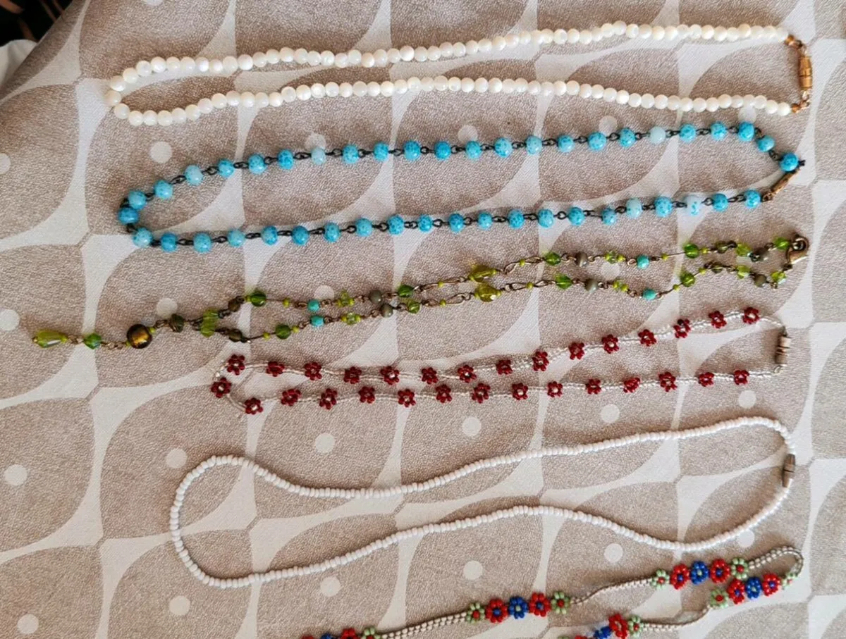 6 vintage beaded necklaces - Image 4