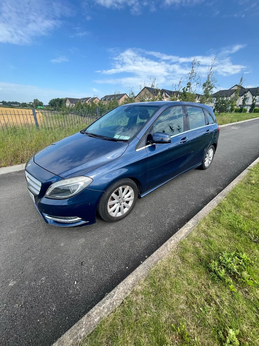 Mercedes-Benz B-Class 2012 - Image 1