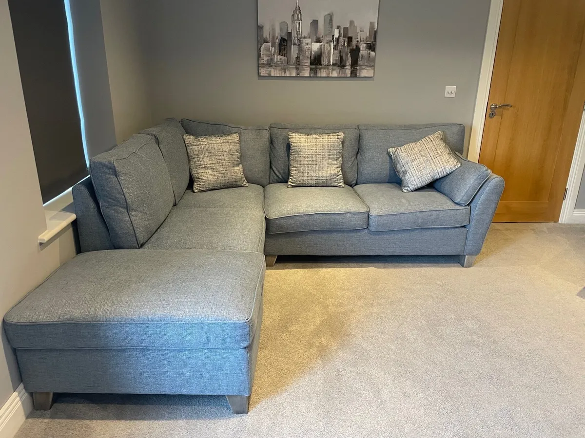4 seater corner couch, Armchair and Footrest - Image 1