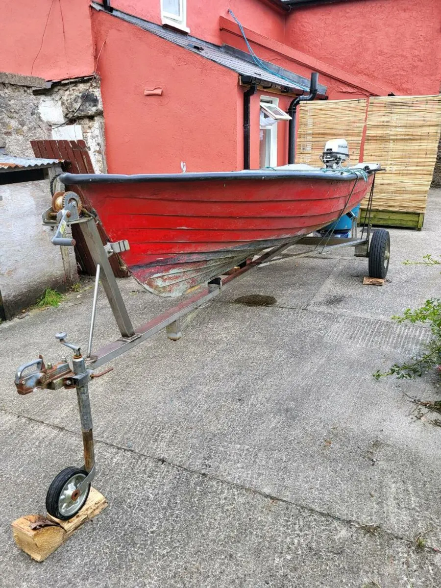 Boat for sale. - Image 1