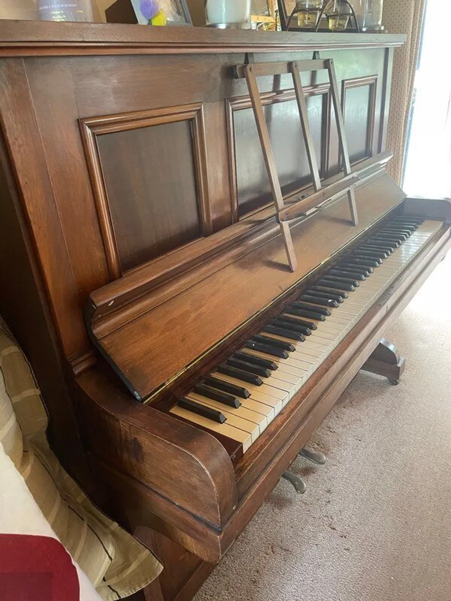 Piano for sale - Image 1