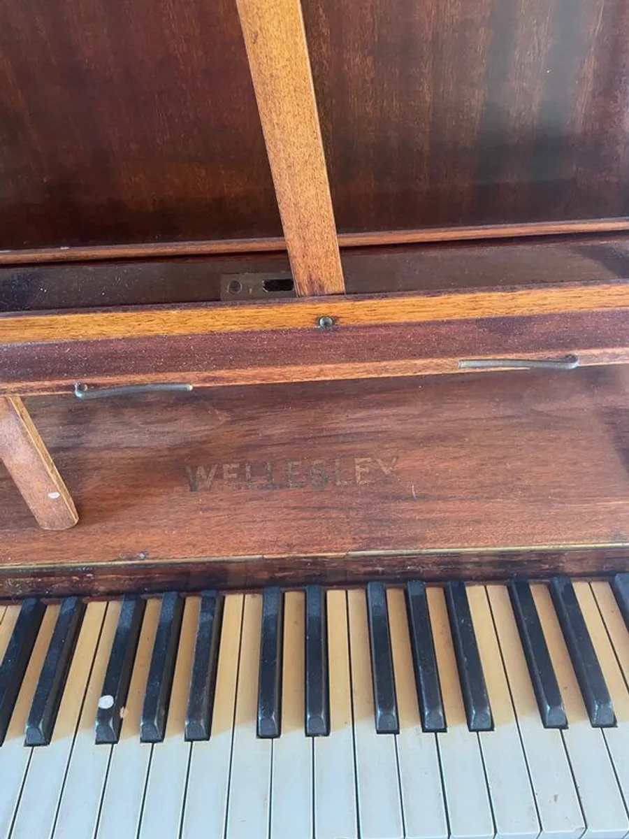 Piano for sale - Image 2