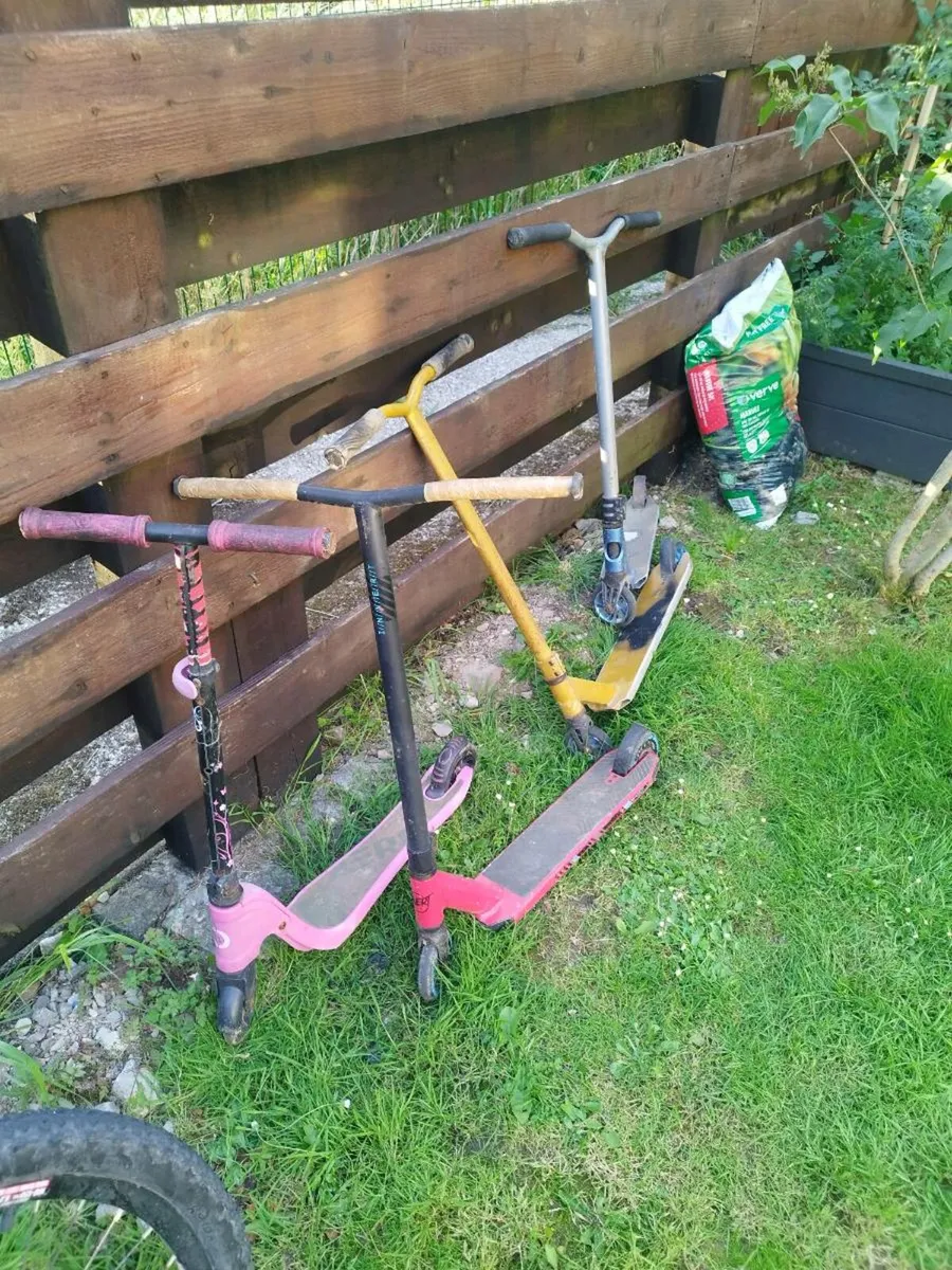 Scooters - Image 1
