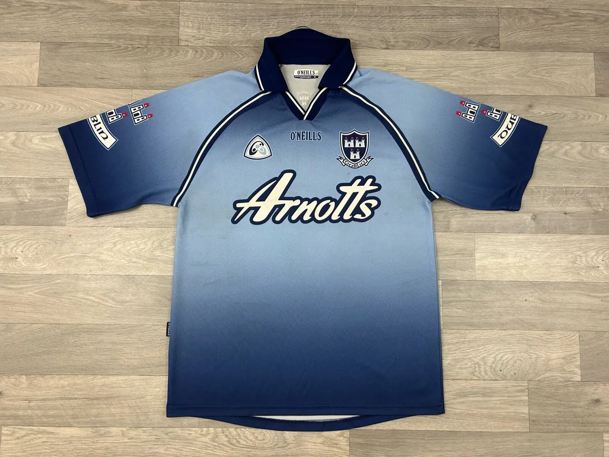 Vintage 2002 Oneills Dublin Dubs Gaa Jersey Medium - Image 1