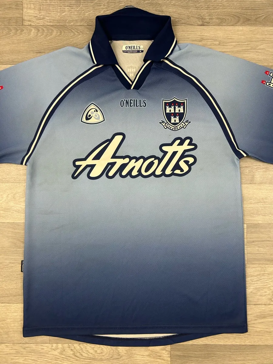 Vintage 2002 Oneills Dublin Dubs Gaa Jersey Medium - Image 2