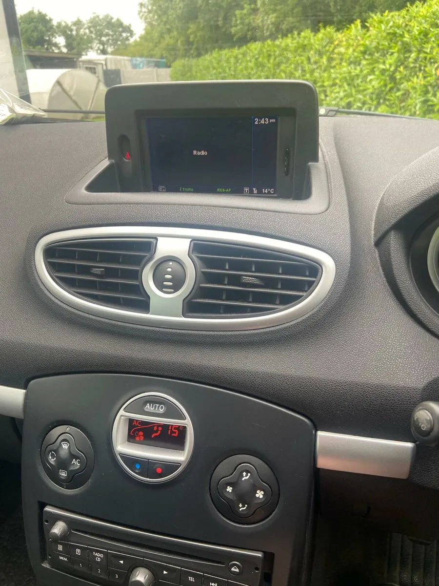 Renault Clio 2009 - Image 4