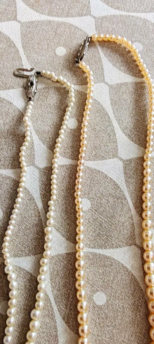 2 vintage pearl necklaces - Image 1