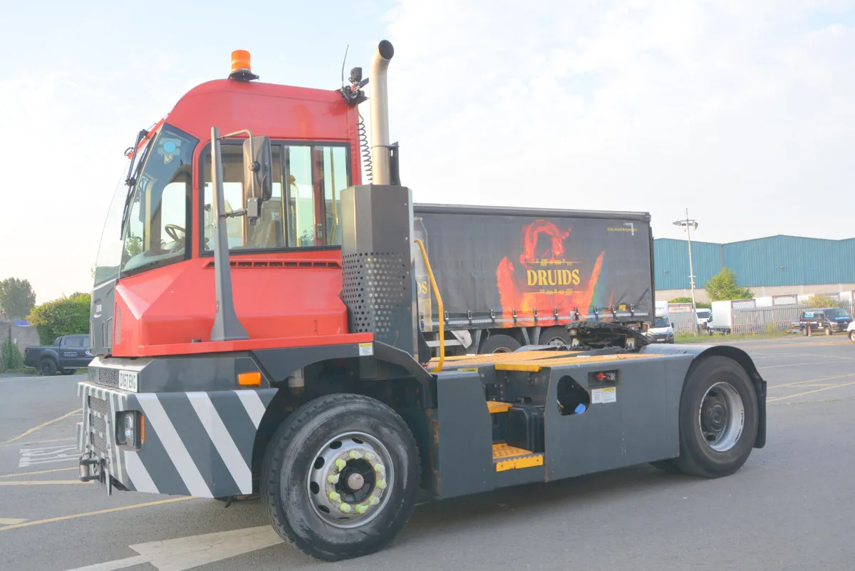 Kalmar T2 Yard Shunter - Image 1