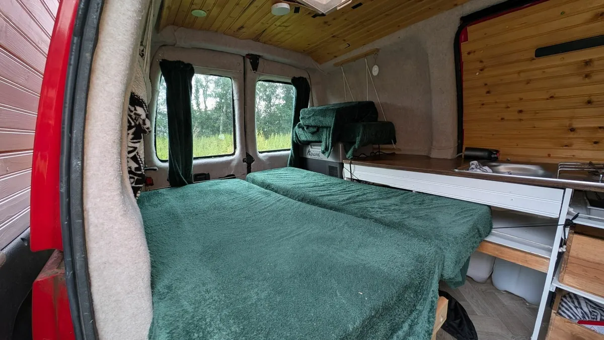 Camper - Image 2