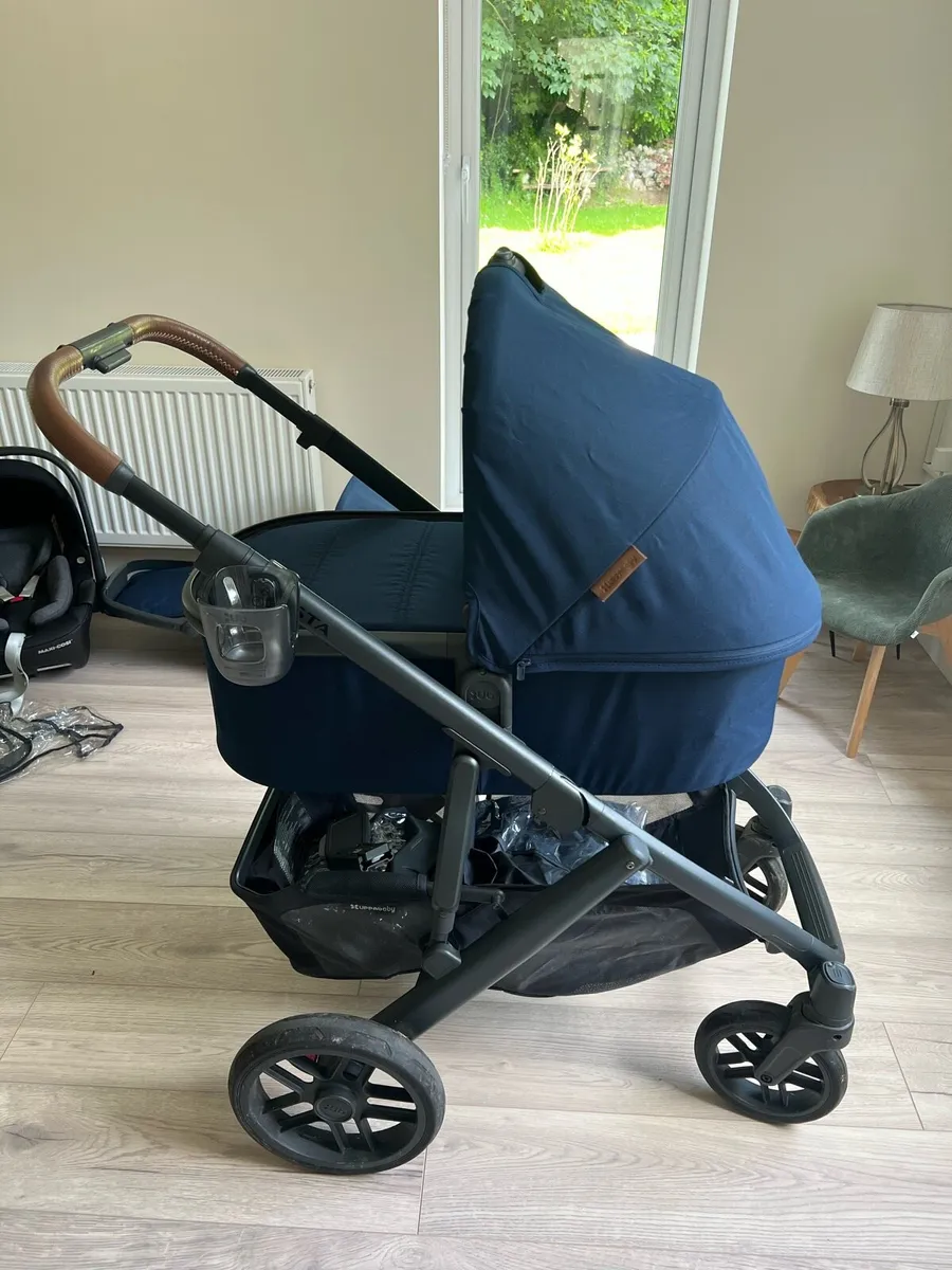 Uppababy Vista 2 and Maxi Cosi Car Seat - Image 1