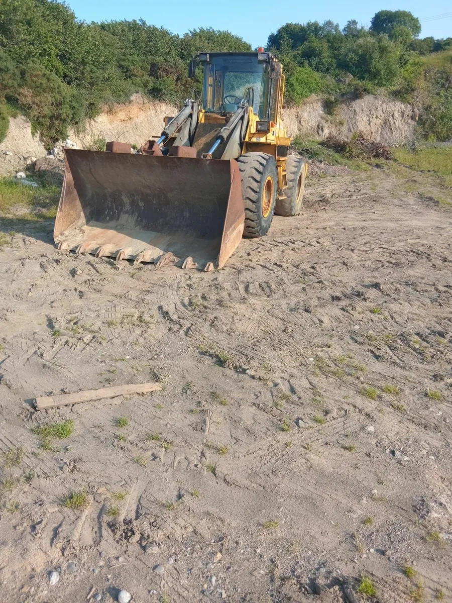 Volvo L90  Loading Shovel - Image 2