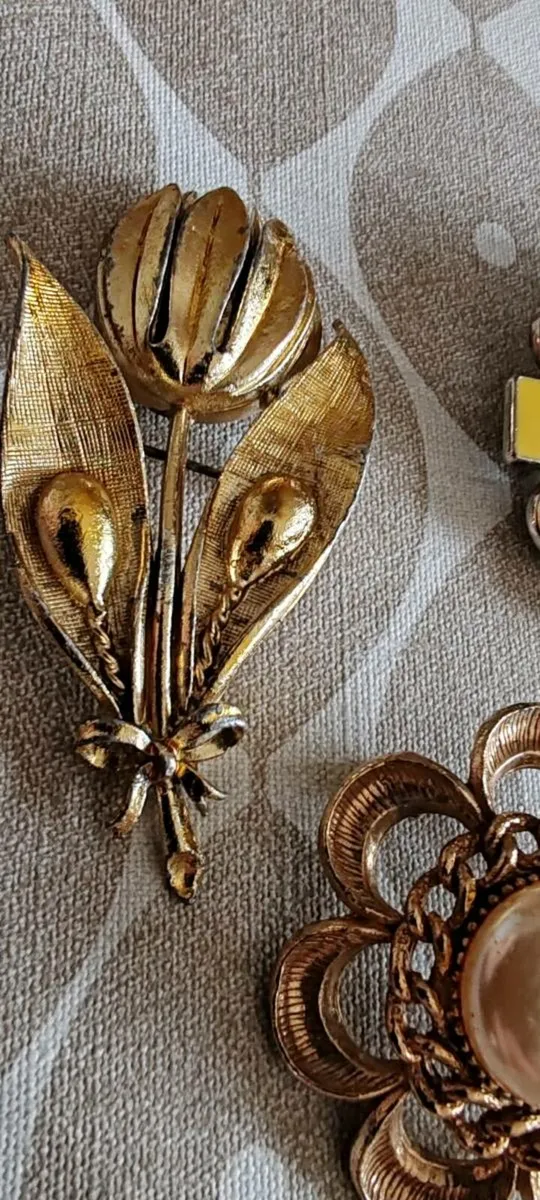 Vintage brooches - Image 2
