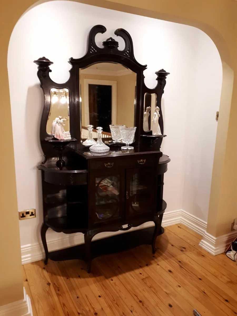 Antique chiffoneir - Image 1
