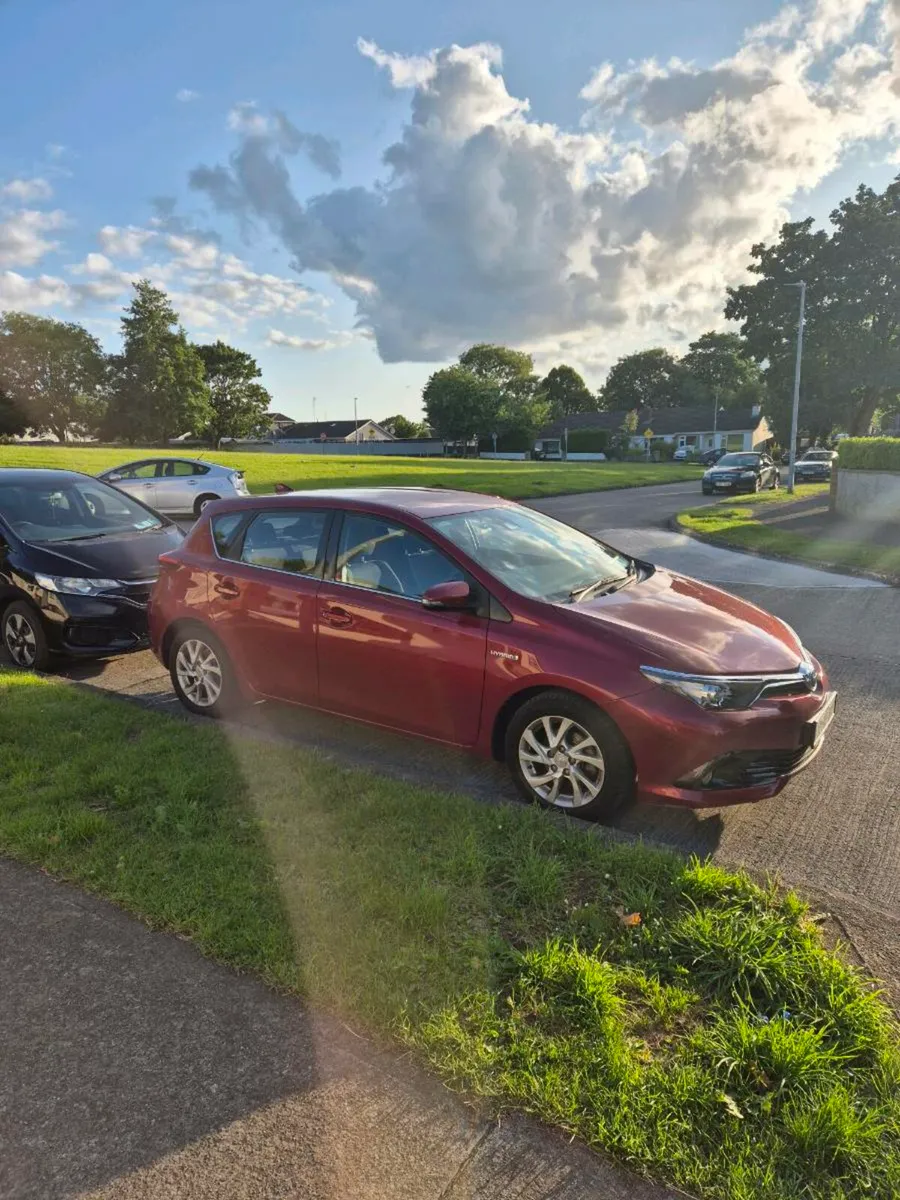 Toyota Auris 2017 - Image 1