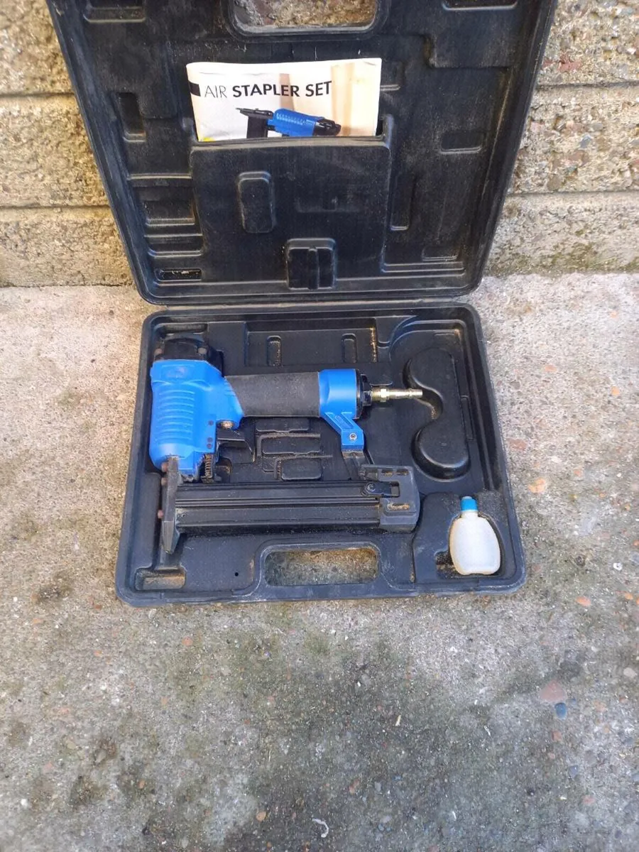 Air Staple/Pin Gun - Image 1