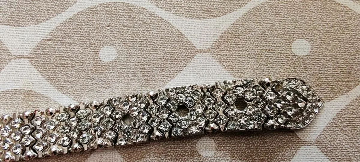 Retro bracelet with sparkling rhinestones - Image 3