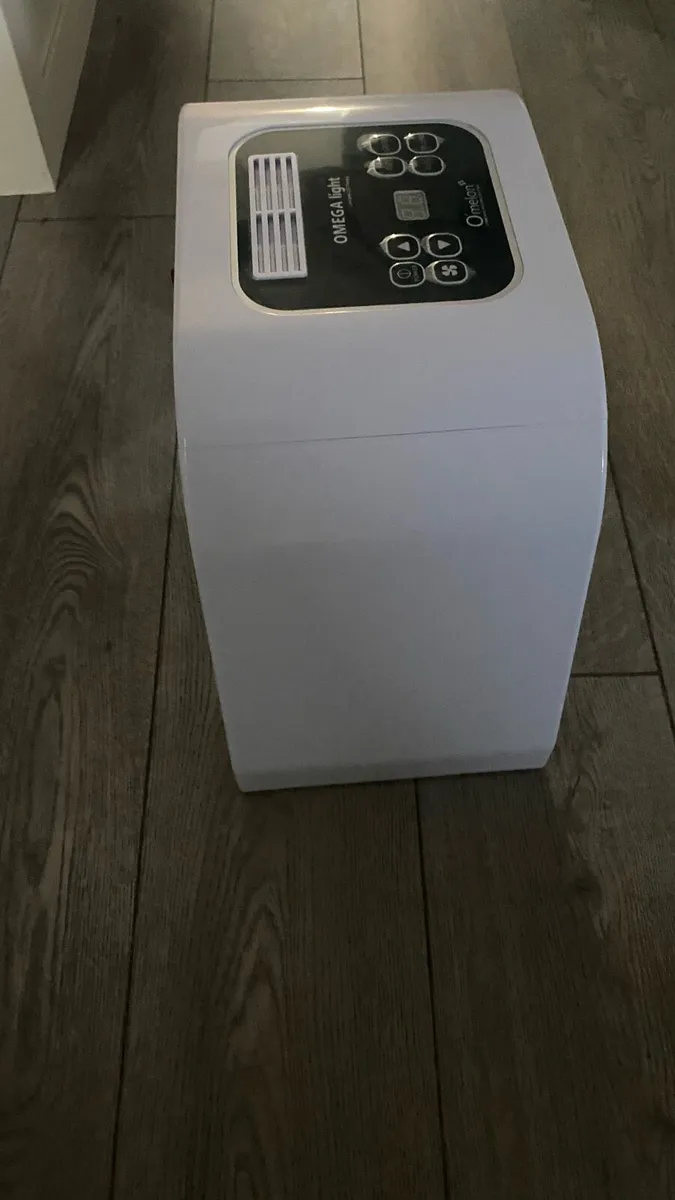 Omega light low level LED therapy - Image 3