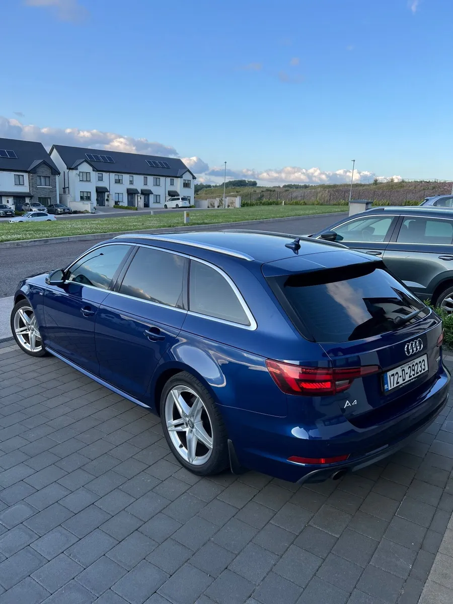 Audi A4 2017 Estate automatic S-LINE Audi FSH - Image 4