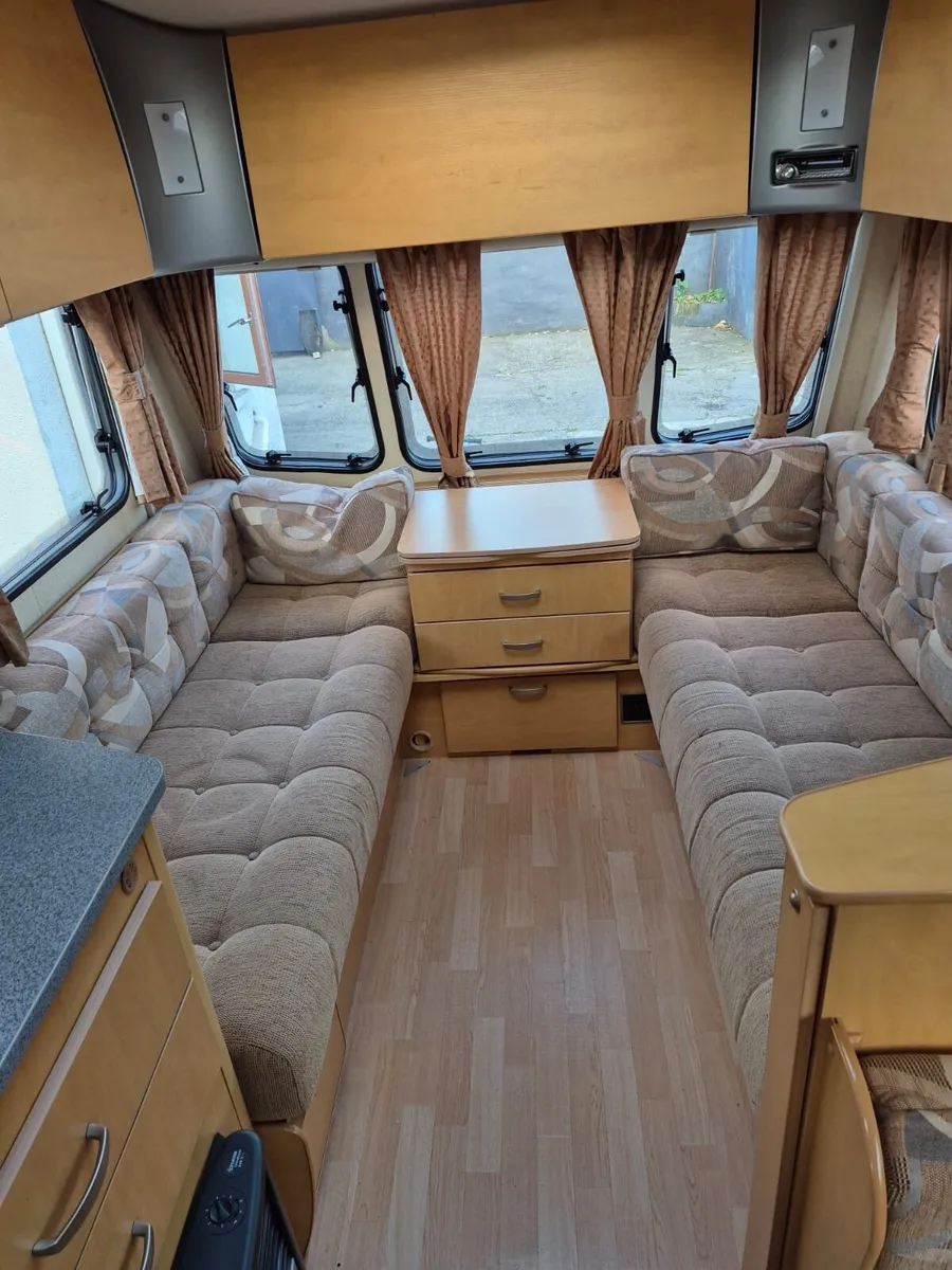 Caravan - Image 4