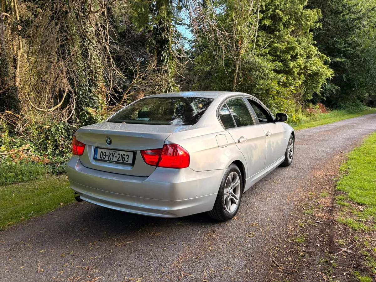 2009 BMW 3-Series 2.0L, NCT & Tax until November! - Image 3