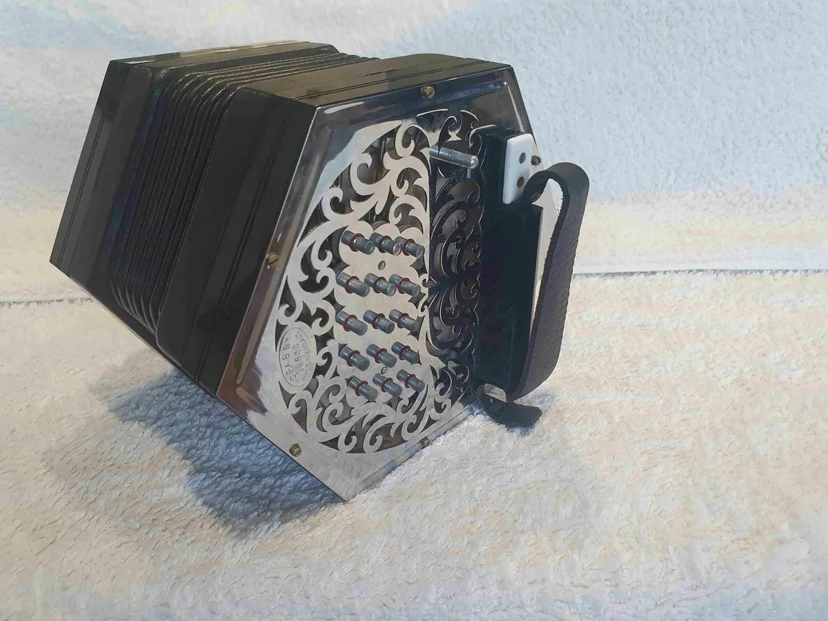 Crabb Concertina - Image 4