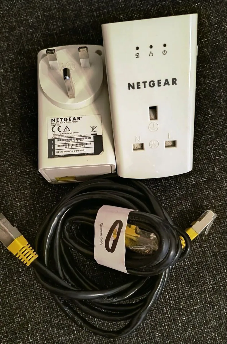 NETGEAR WiFi Range Extender Network 2 adapter! - Image 1