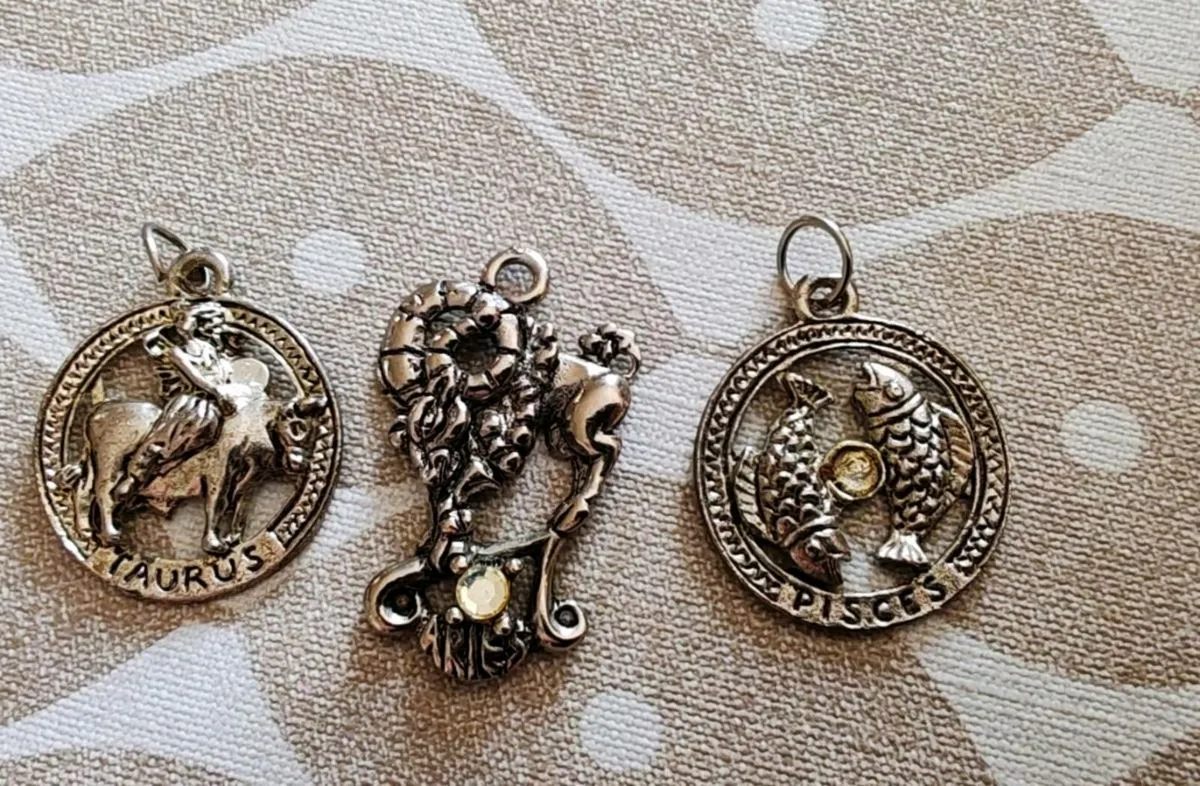 Pisces, Taurus and Aries pendants - Image 2