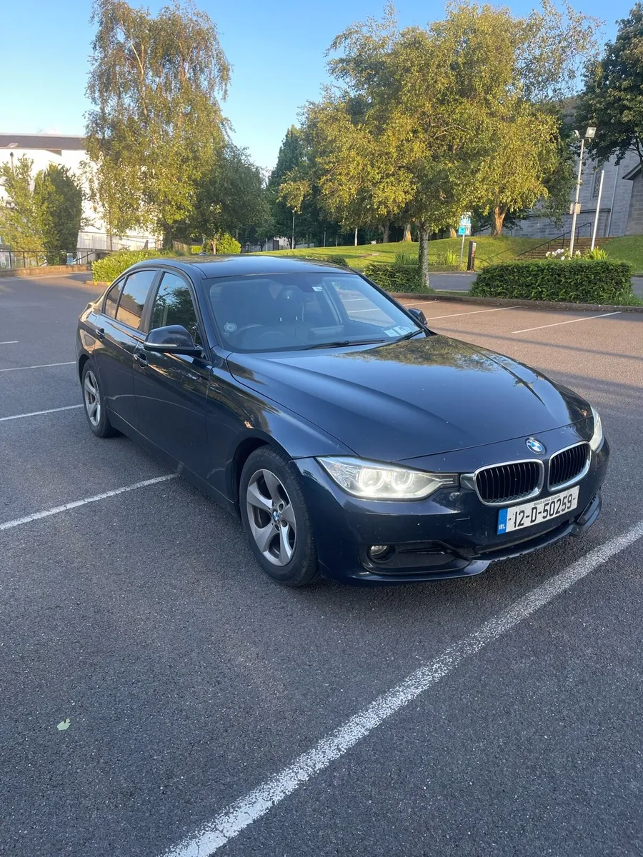 BMW 320d - Image 1