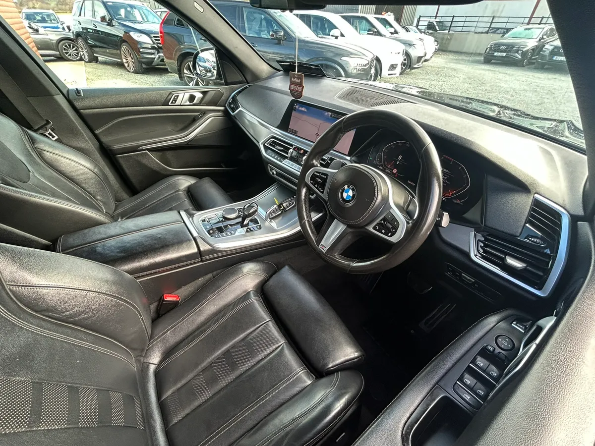 192 BMW X5 MSPORT 3.0D 7 SEATER - Image 4