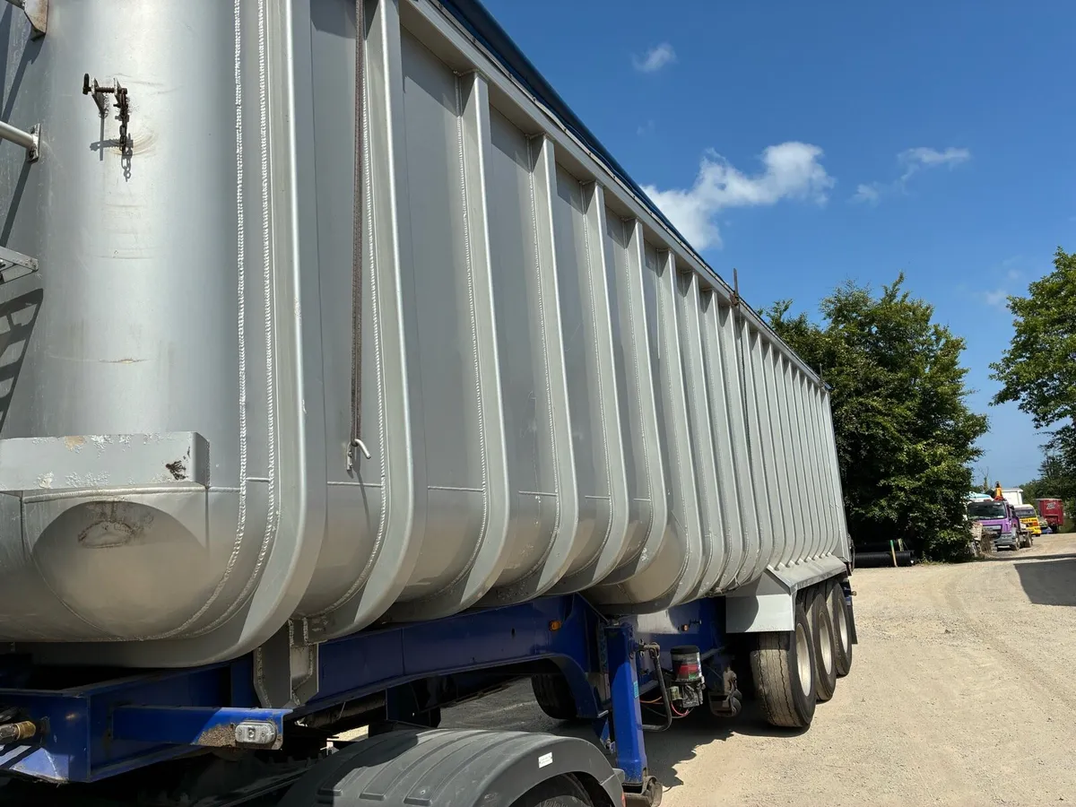 Truck - Image 1