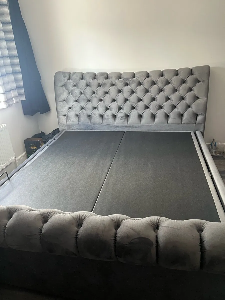 Bed - Image 1