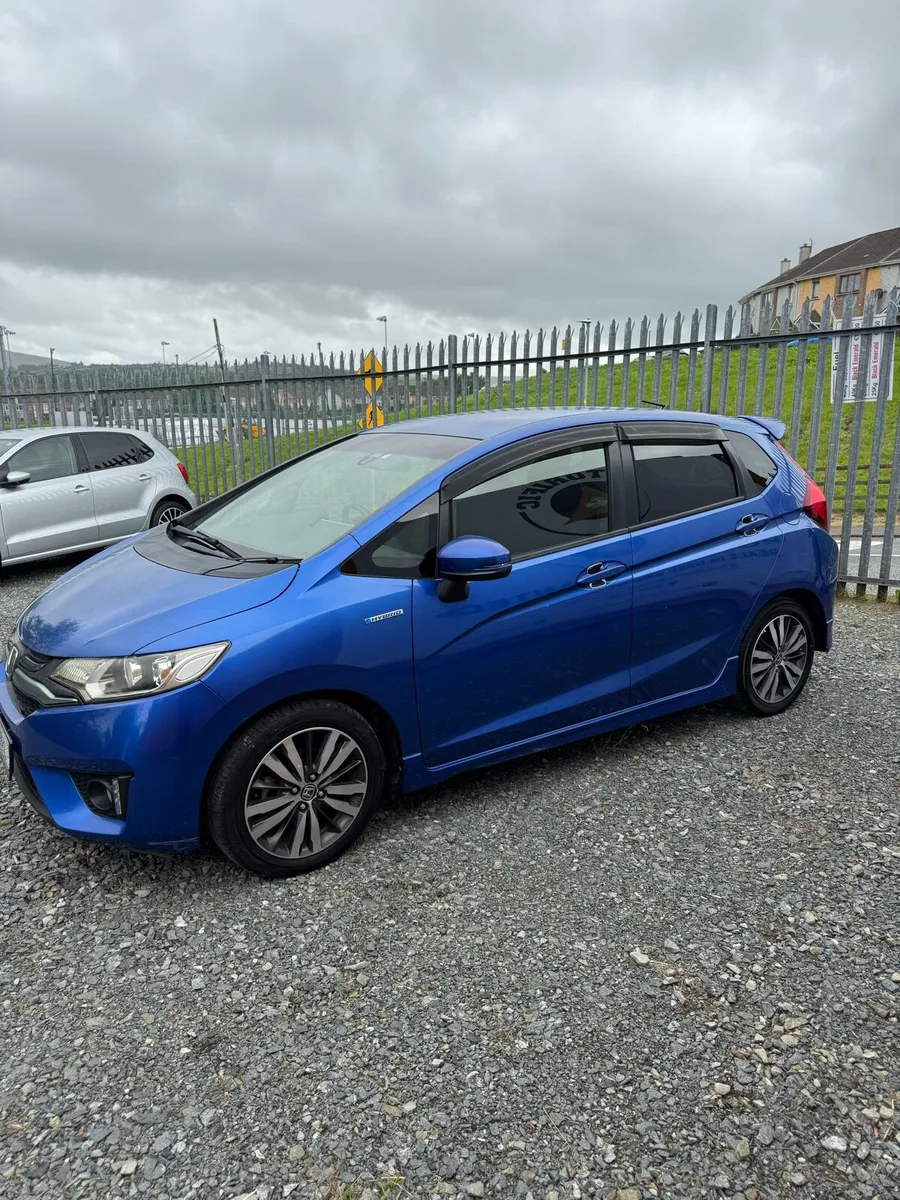 Honda Fit | Hybrid | Automatic | High specs | - Image 3