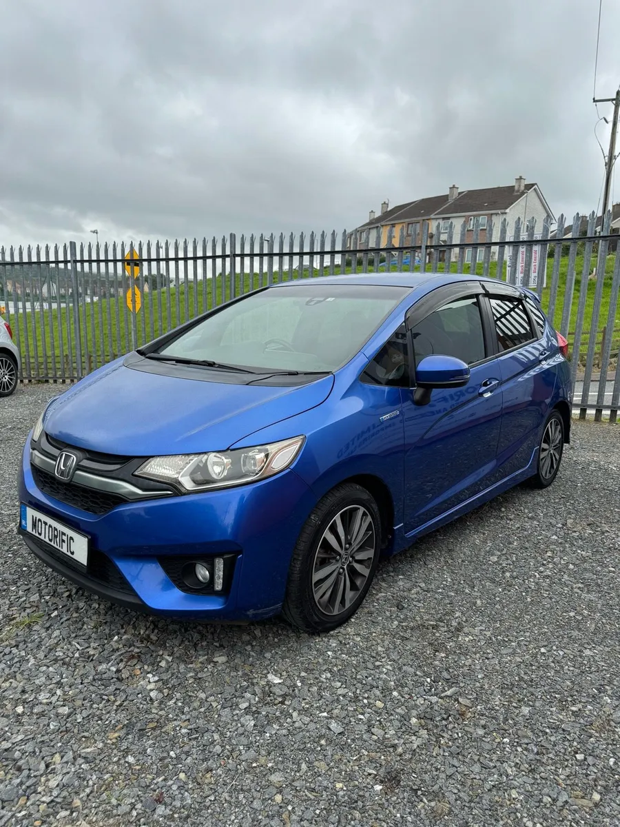 Honda Fit | Hybrid | Automatic | High specs | - Image 4