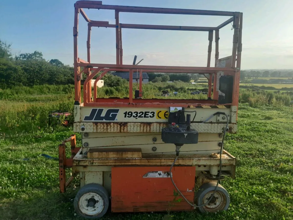 Scissors lift - Image 1