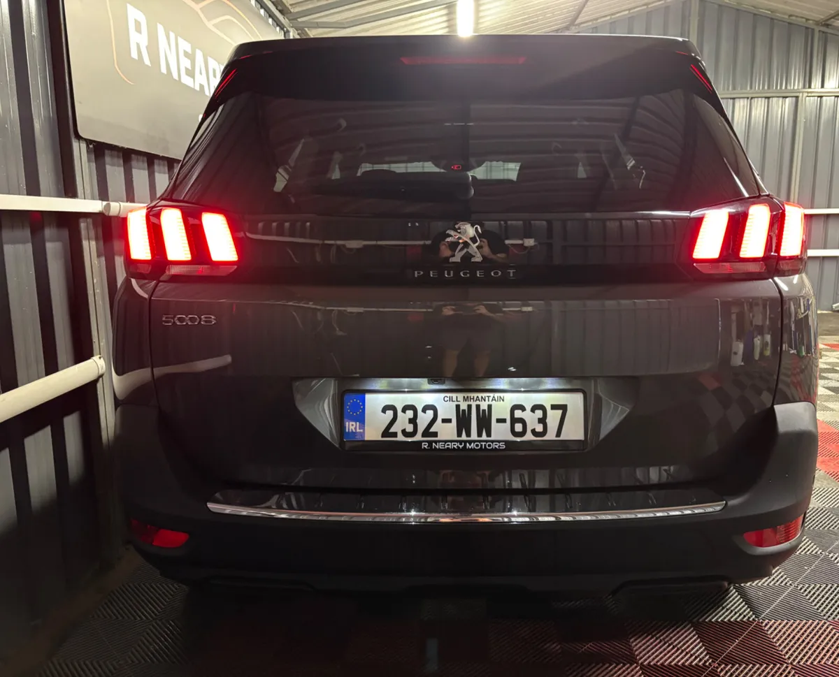 2023 232 Peugeot 5008 Allure 7 Seat Auto 26KMS - Image 2